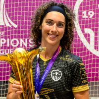 Casarramona penjarà els patins...